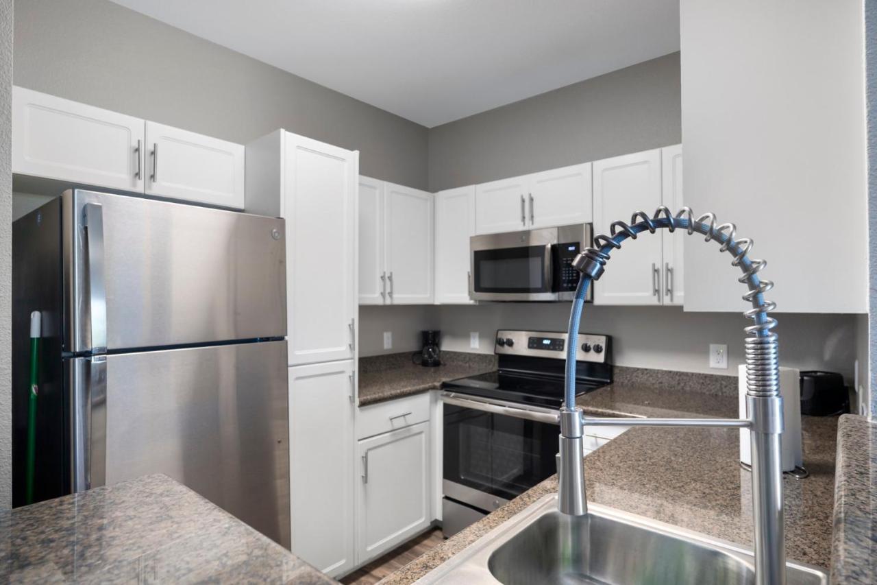 דירות Luxury Mountain View 2Br With Balcony Located In סקוטסדייל מראה חיצוני תמונה