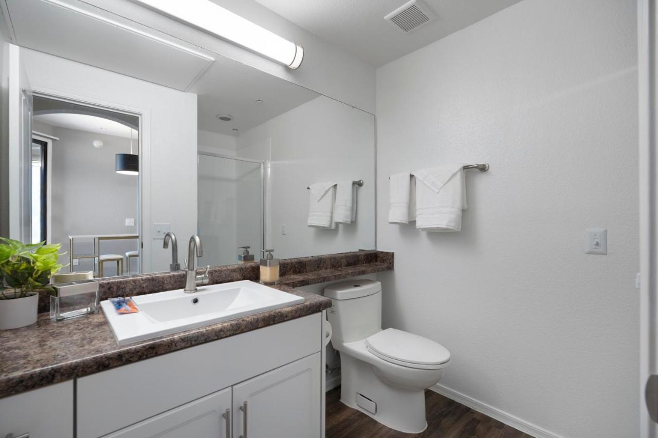 דירות Luxury Mountain View 2Br With Balcony Located In סקוטסדייל מראה חיצוני תמונה