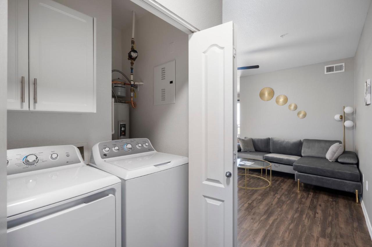 דירות Luxury Mountain View 2Br With Balcony Located In סקוטסדייל מראה חיצוני תמונה